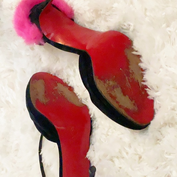 VINTAGE Christian Louboutin - Crazy Fur Suede/Mink - Picture 6 of 14